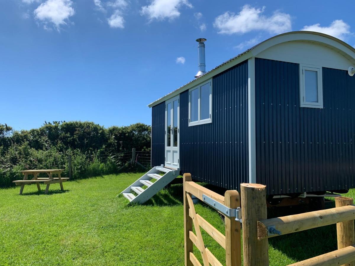 Ewe With A View Sea View Shepherds Huts Breage エクステリア 写真