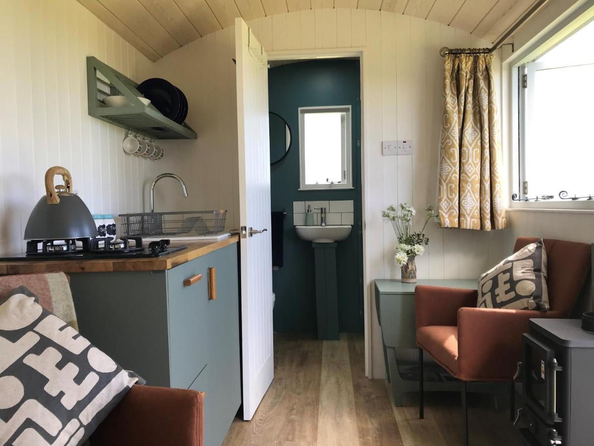 Ewe With A View Sea View Shepherds Huts Breage エクステリア 写真