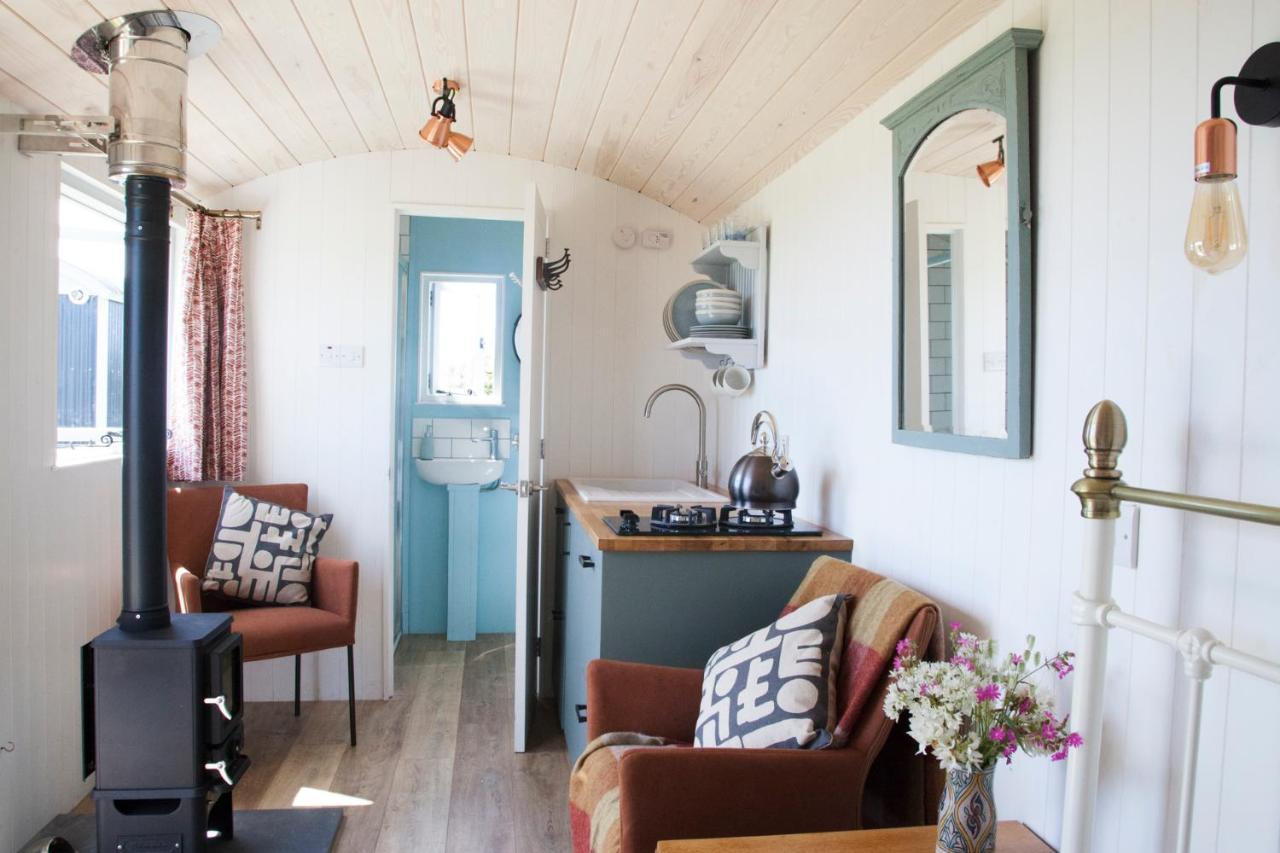 Ewe With A View Sea View Shepherds Huts Breage エクステリア 写真